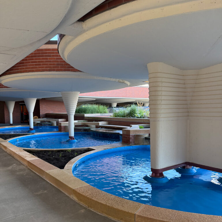 SC Johnson tour Frank Lloyd Wright architecture