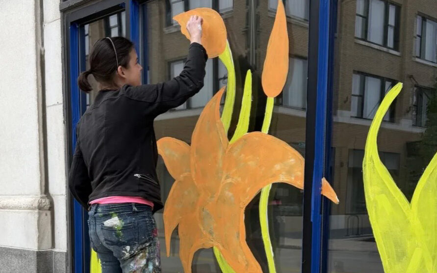 Kelly Witte painting Downtown Racine Makers Gallery